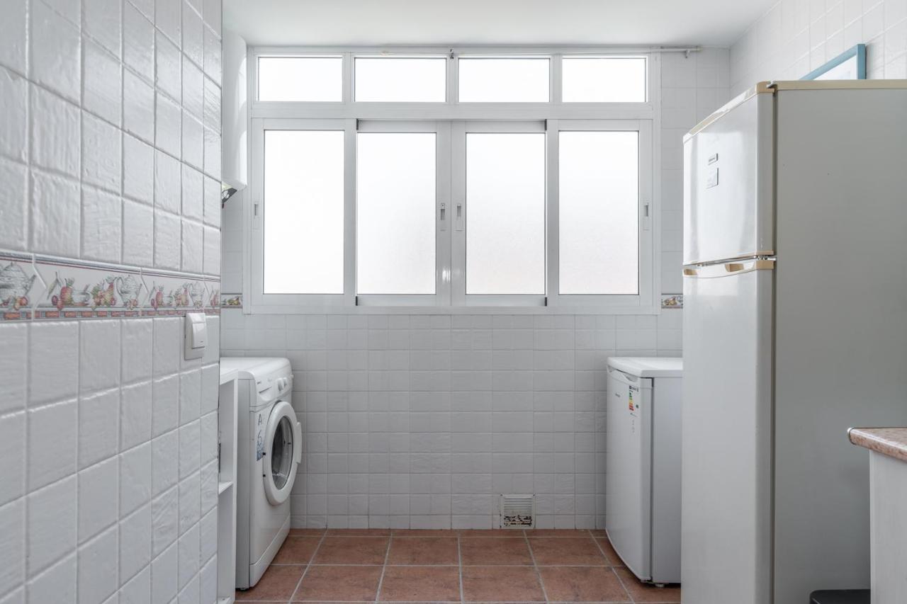 Tuguest Heroe Apartment Málaga Eksteriør billede