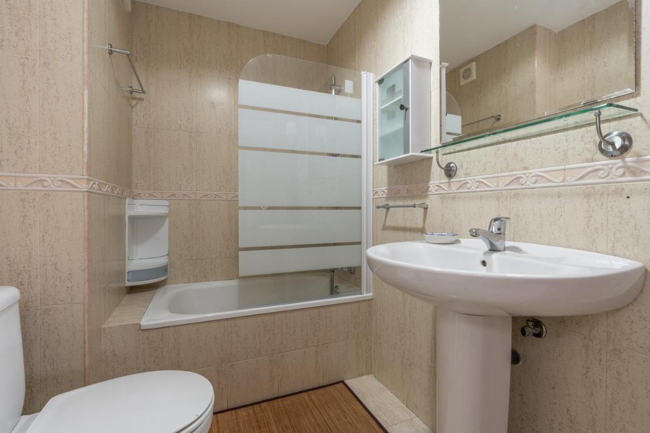 Tuguest Heroe Apartment Málaga Eksteriør billede